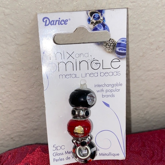 5/$10❤️❤️❤️NWTs Darice Mix and Mingle Beads - Black, Red, Silver - Picture 1 of 3